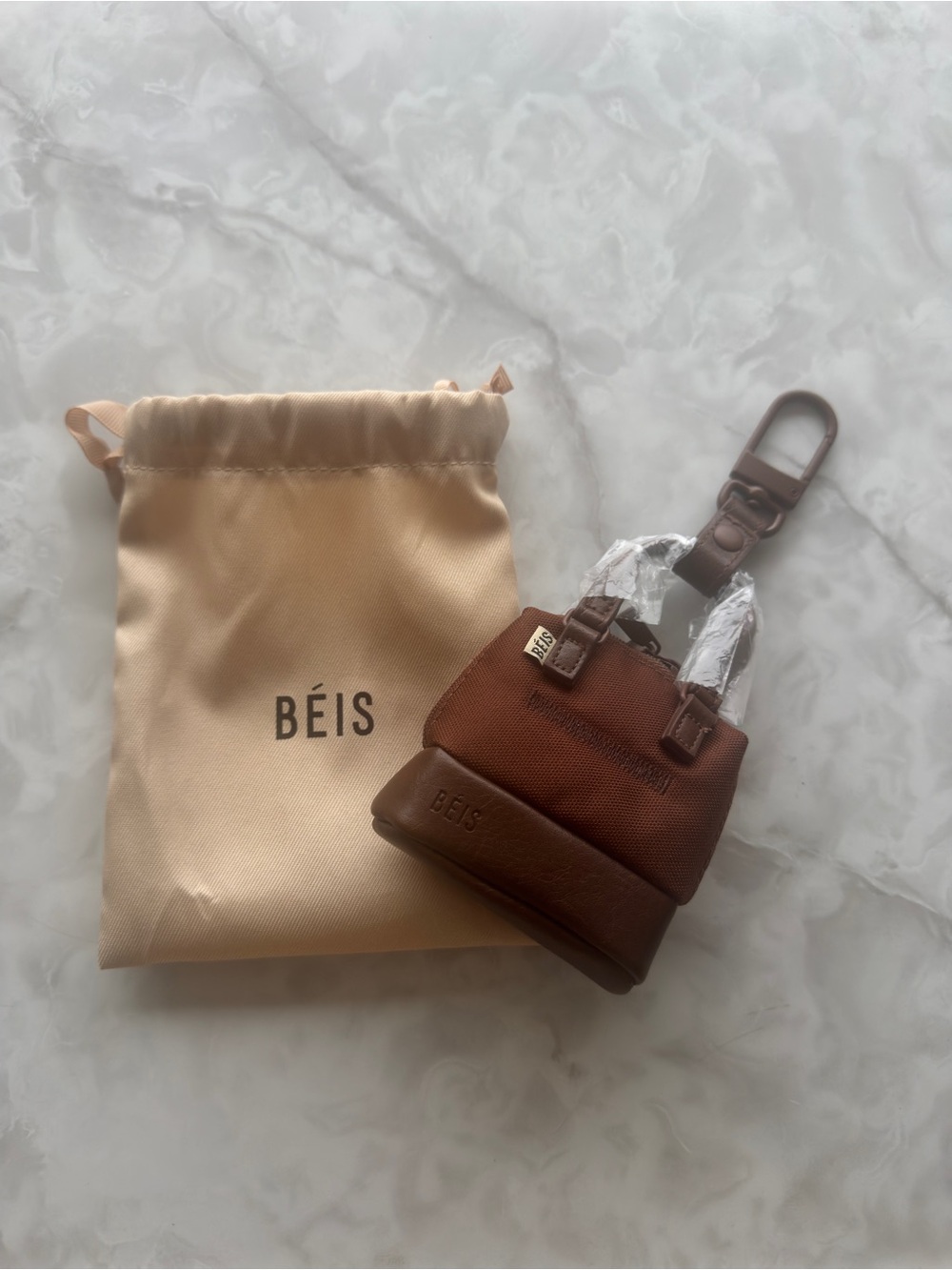 NWT BÉIS Weekender Charm (Maple)